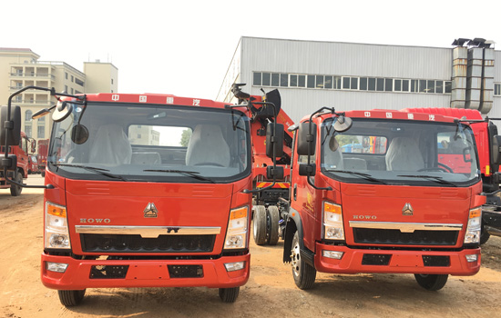重汽豪沃平板車底盤