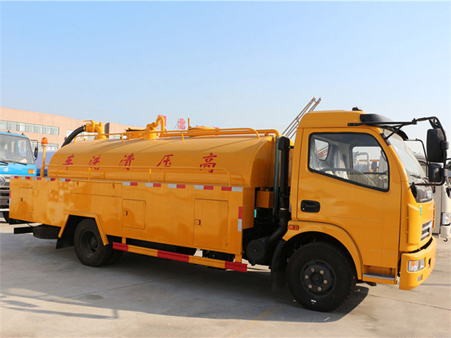 東風(fēng)多利卡8噸高壓清洗車 東風(fēng)多利卡8噸高壓清洗車