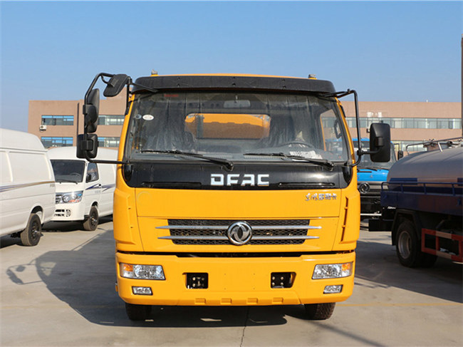 東風(fēng)多利卡8噸高壓清洗車 東風(fēng)多利卡8噸高壓清洗車