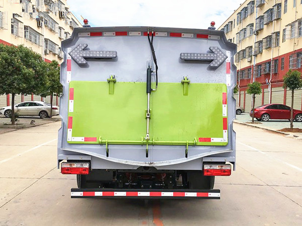 東風途逸3方掃路車