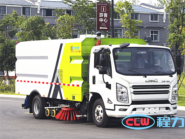 江鈴凱銳8方洗掃車