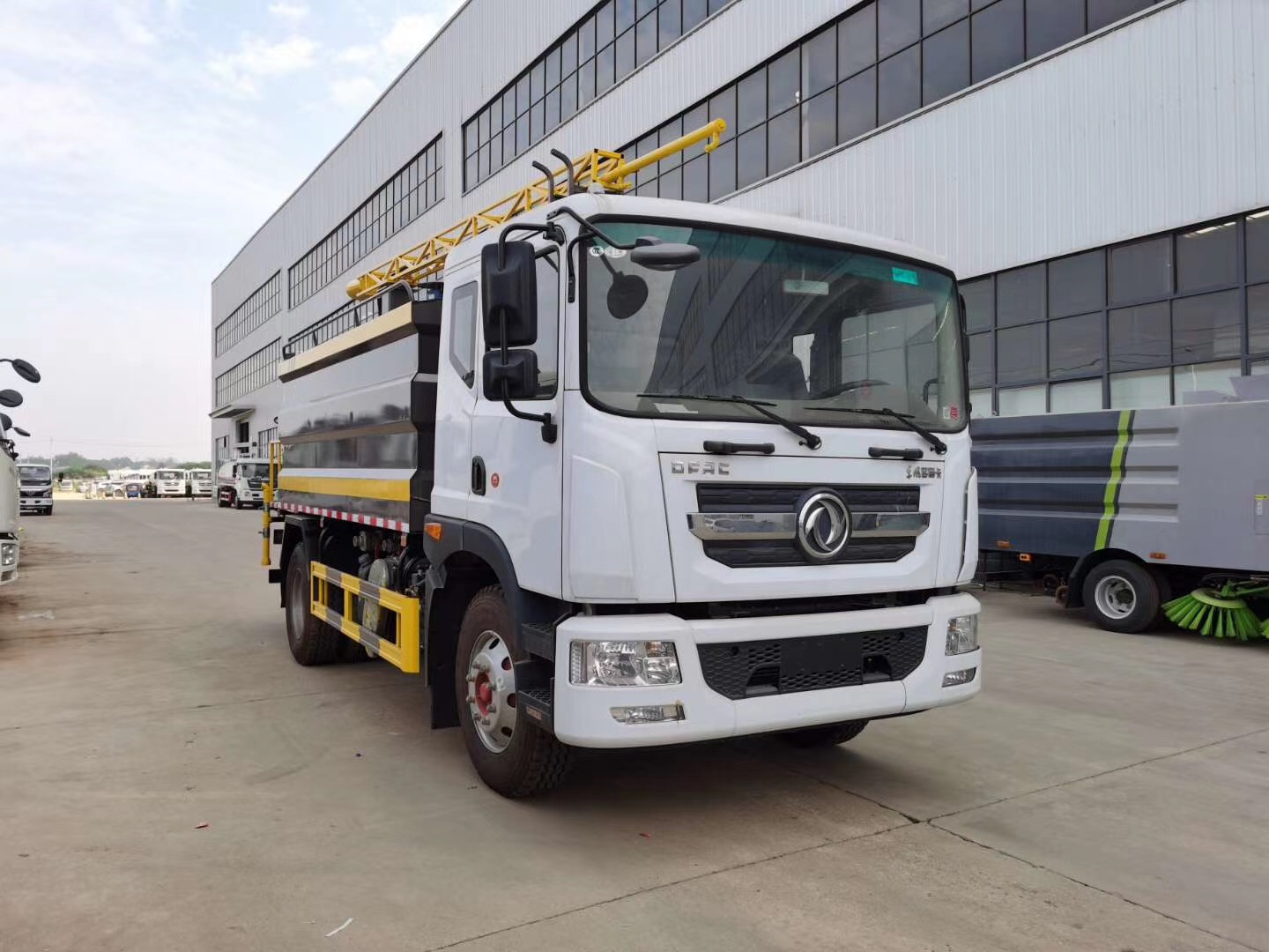 東風D9鐵路抑塵車