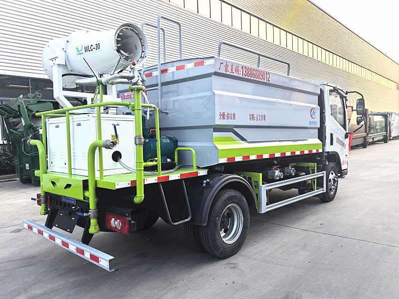 福田領(lǐng)航M5藍牌抑塵車