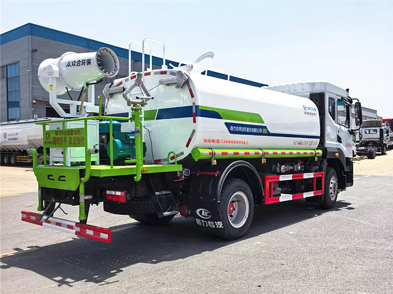 東風多利卡D9霧炮車